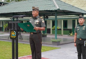 Danrem 023/KS saat membacakan amanat Panglima TNI