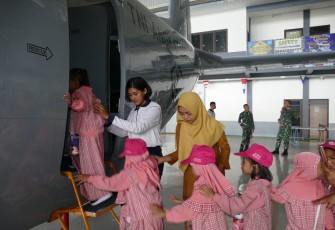 Lanudal Tanjungpinang Terima Kunjungan Wisata Edukasi Siswa TK