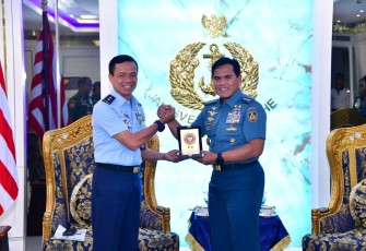 Courtesy Call Kasal Bersama Kabalitbang Kemhan RI