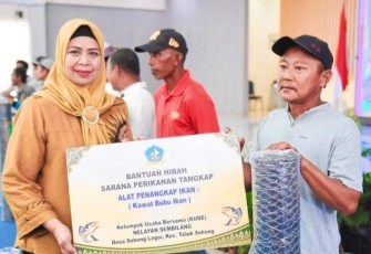Ketua TP PKK Provinsi Kepulauan Riau Hj. Dewi Kumalasari Ansar 