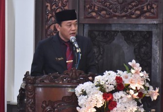 Ketua DPRD Karanganyar Bagus Selo, saat memberikan sambutan dalam acara rapat paripurna peringatan Hari Jadi ke-73 DPRD Karanganyar, Rabu (24/1/2024).