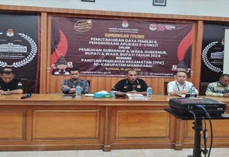 KPUD Manggarai saat bimtek 