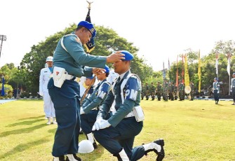 Upacara Penganugerahan Baret Biru