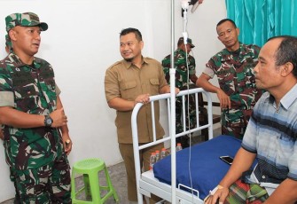 Dandim 0806/Trenggalek Berikan Dukungan Penuh pada Anggota yang Sedang Sakit