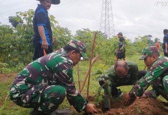 Kodim 0802/Ponorogo Hijaukan Lingkungan