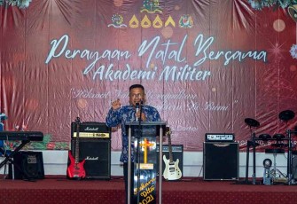 Keluarga besar Akademi Militer melaksanakan perayaan Natal dengan khidmat dan penuh kebahagiaan pada hari Jum’at, 5 Januari 2024. Acara berlangsung di Gedung Sumartal Akmil Magelang.