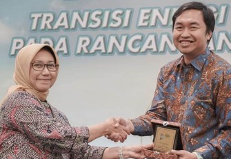 Gunawan Eko Movianto (kanan) saat menghadiri Dialog Perencanaan Transisi Energi Berbasis Kewilayahan pada Rancangan RPJMN tahun 2025-2029, beberapa waktu lalu di Hotel Pullman Jakarta.