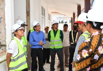 Revitalisasi Sekolah di Makassar