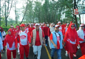 Pemerintah Provinsi Bengkulu menggelar Doa Akbar untuk Negeri sekaligus jalan sehat, Ahad (31/8/2025)