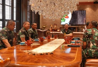 Pangkormar Anjangsana ke Mantan Panglima TNI Jenderal TNI (Purn) Andika Perkasa