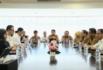 Wamendagri Wiyagus Dorong Tata Kelola Stadion yang Profesional untuk Perkuat Industri Olahraga dan UMKM