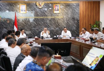 Wamensos Agus Jabo Priyono saat mengikuti ratas di Kemenko Pangan, Jakarta, Senin (17/3)
