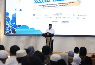 Dirjen Bimas Islam Abu Rokhmad