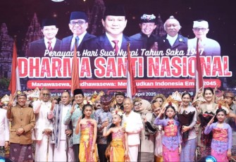 Menag Nasaruddin Umar dalam perayaan Dharmasanti Nasional di Jakarta 
