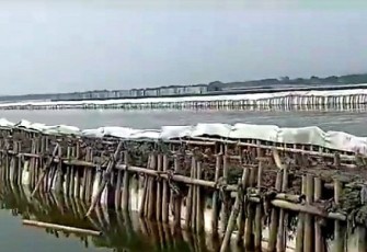 Pagar laut sepanjang 8 Km di Bekasi