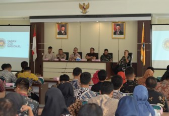 Rapat koordinasi (rakor) MBG yang diprakarsai oleh Dinas Kesehatan, di Aula Dinas Kesehatan Karanganyar, Kamis (2/10/2025)