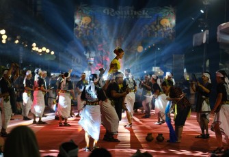 Menteri Ekraf Hadiri Festival Ronthek Pacitan