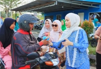 Hafizha Kunjungi Panti Asuhan Hingga Berbagi Takjil di Jalan