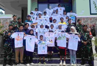 Wujud Kepedulian Pendidikan di Pos Asulait