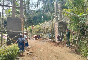 Gapura TMMD ke 126 Desa Petungsinarang