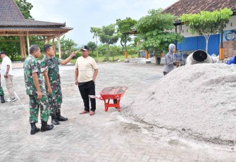 Dandim 0802/Ponorogo Letkol Arh Farauk Saputra 
