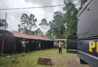 Tenda darurat tanggap bencana erupsi gunung Semeru Polres Lumajang 