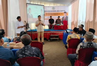 Anggota DPRD Jatim, Cahyo Harjo Prakoso saat serap aspirasi atau reses di wilayah Kel. Wonokusumo Kec. Semampir pada Rabu (2/7/2025) sore.