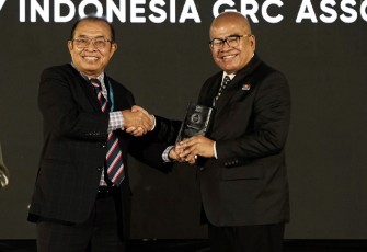 Amien Sunaryadi Dianugerahi GRC Lifetime Achievement Award 2025