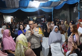 Kapolrestabes Medan Menyapa Warga Pulo Brayan Medan