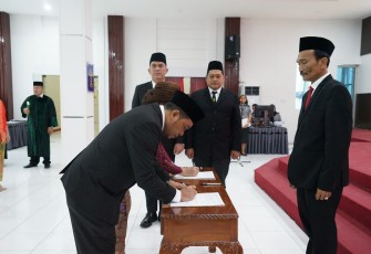 Kakanwil Hukum Sampaikan Pesan pada Prosesi Pelantikan di Aula Soepomo