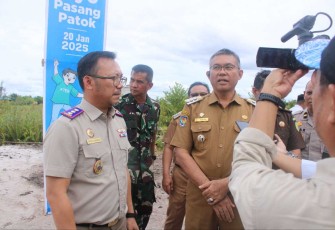 Kepala BPN Palangka Raya Indra Gunawan saat memberikan keterangan pers di lokasi launching Gemapatas 2025, Senin (20/1)