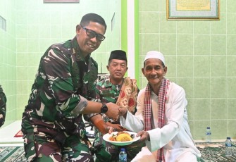 TNI AU dan Warga Adakan Doa Bersama 
