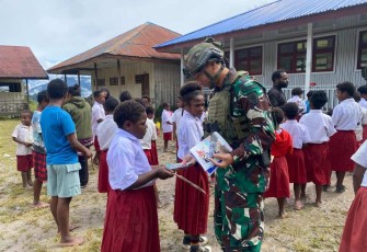 Donasi perlengkapan pendidikan anak 