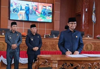 Depok Sahkan 5 Perda Baru, Wali Kota Tegaskan Komitmen Majukan Kota dan Lindungi Lingkungan