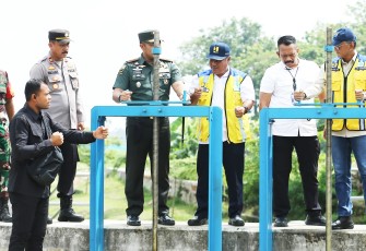 Menteri Pekerjaan Umum (PU) Dody Hanggodo mengajak kolaborasi lintas sektor untuk meningkatkan produksi beras nasional dengan menerapkan teknologi Irigasi Padi Hemat Air (IPHA) 