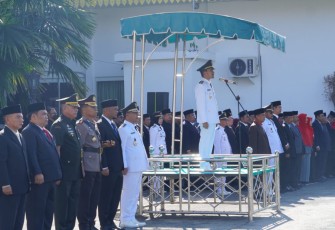 Wali Kota Tebing Tinggi Pimpin Upacara Peringatan Hari Otonomi Daerah Ke-XXIX Tahun 2025