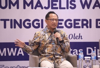 Mendagri dalam acara Silaturahmi dan Rapat Kerja Forum Majelis Wali Amanat (MWA) PTN-BH 2025 di Ballroom Hotel Tentrem, Semarang, Jawa Tengah, Jumat (9/5/2025)