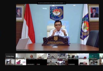 Dirjen Bangda Kemendagri Restuardy Daud 