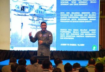 Danpuspenerbal Laksma TNI Bayu Alisyahbana