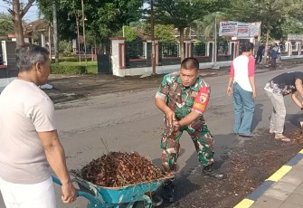 Jum'at bersih di wilayah desa binaan 