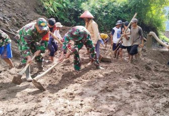 Pelebaran jalan wilayah desa binaan 