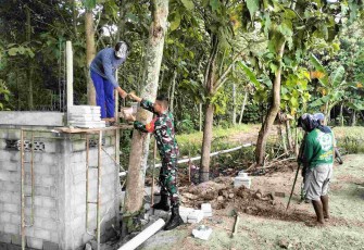 Karya bakti bersama warga desa binaan 
