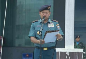 Pangkoarmada III Laksda TNI Hersan 