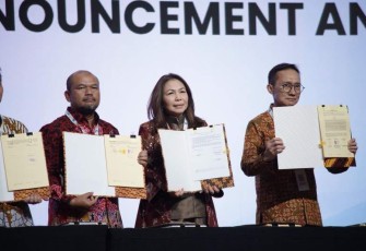 Direktur Komersial PGN, Ratih Esti Prihatini saat penandatanganan PJBG di Jakarta, (20/5)