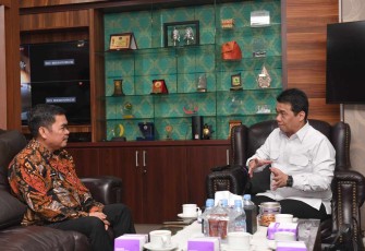 Wamendes PDT Ahmad Riza Patria saat menerima Bupati Tana Toraja di Jakarta 