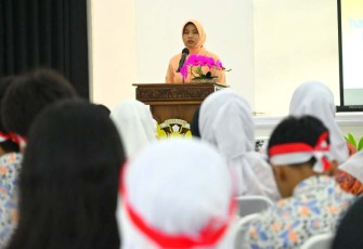 Ketua Yasarini Pengurus Cabang Lanud Husein Sastranegara Ny Annisa Alfian