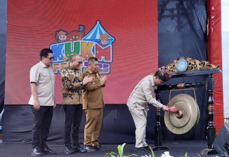 Acara KUKM Festival 2025 yang digelar dalam rangka memperingati Hari Koperasi Nasional di Pangkalpinang, Bangka Belitung, Selasa (15/7/2025)