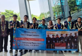 Siswa Indonesia Raih Tiga Medali Perunggu dan Dua Honorable Mention pada Olimpiade Fisika Internasional di Prancis