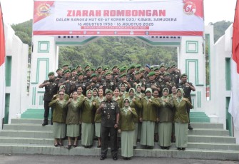 Ziarah rombongan prajurit Korem 023/KS