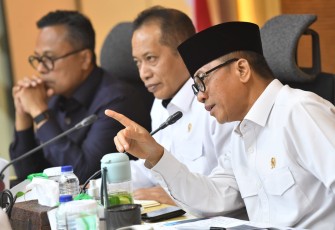 Mendes PDT Yandri Susanto